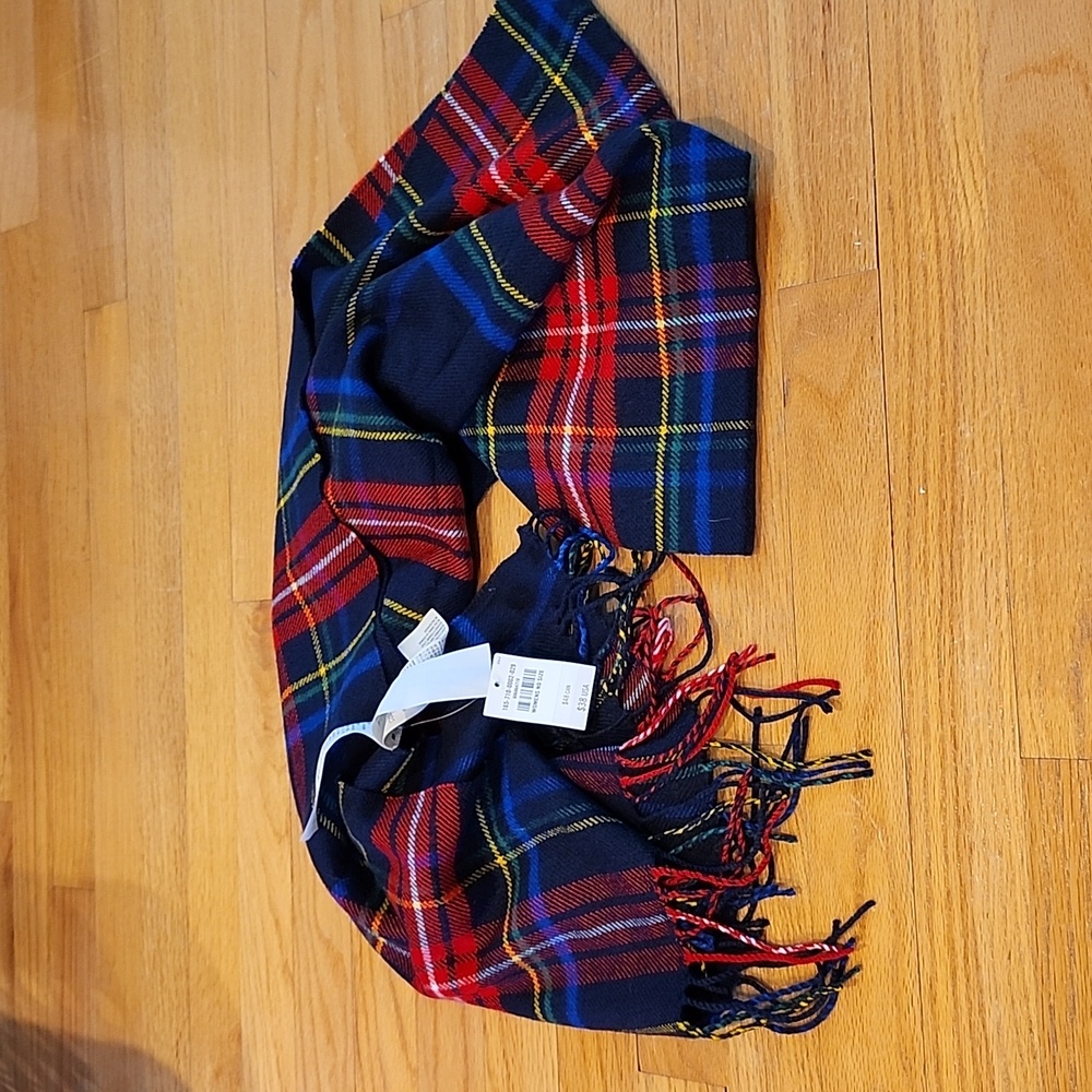 Abercrombie and fitch scarf NWT